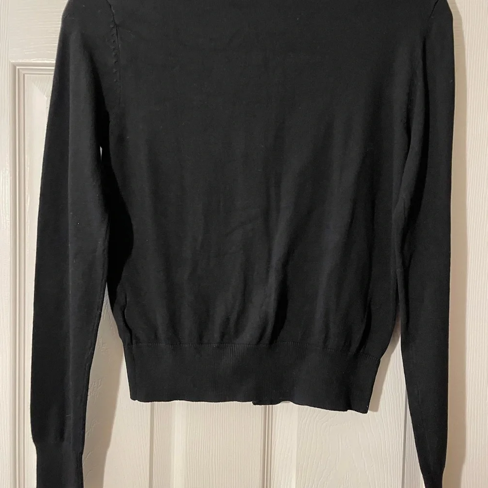 H&M Basic Crew Neck Cardigan Sweater Knit Long Sleeve Classic Black